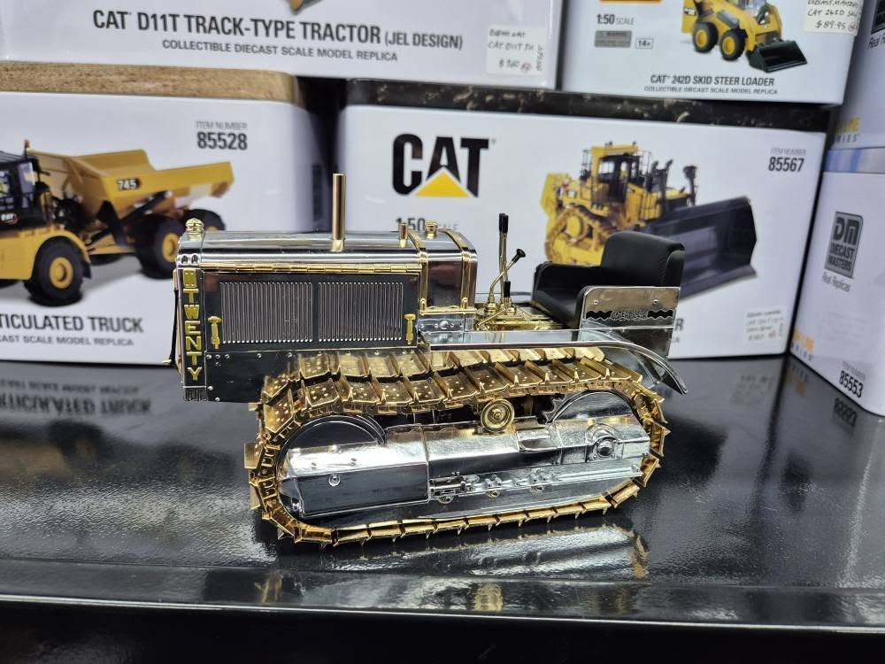 1/16 Cat Twenty Tractor 100th Anniversary Edition