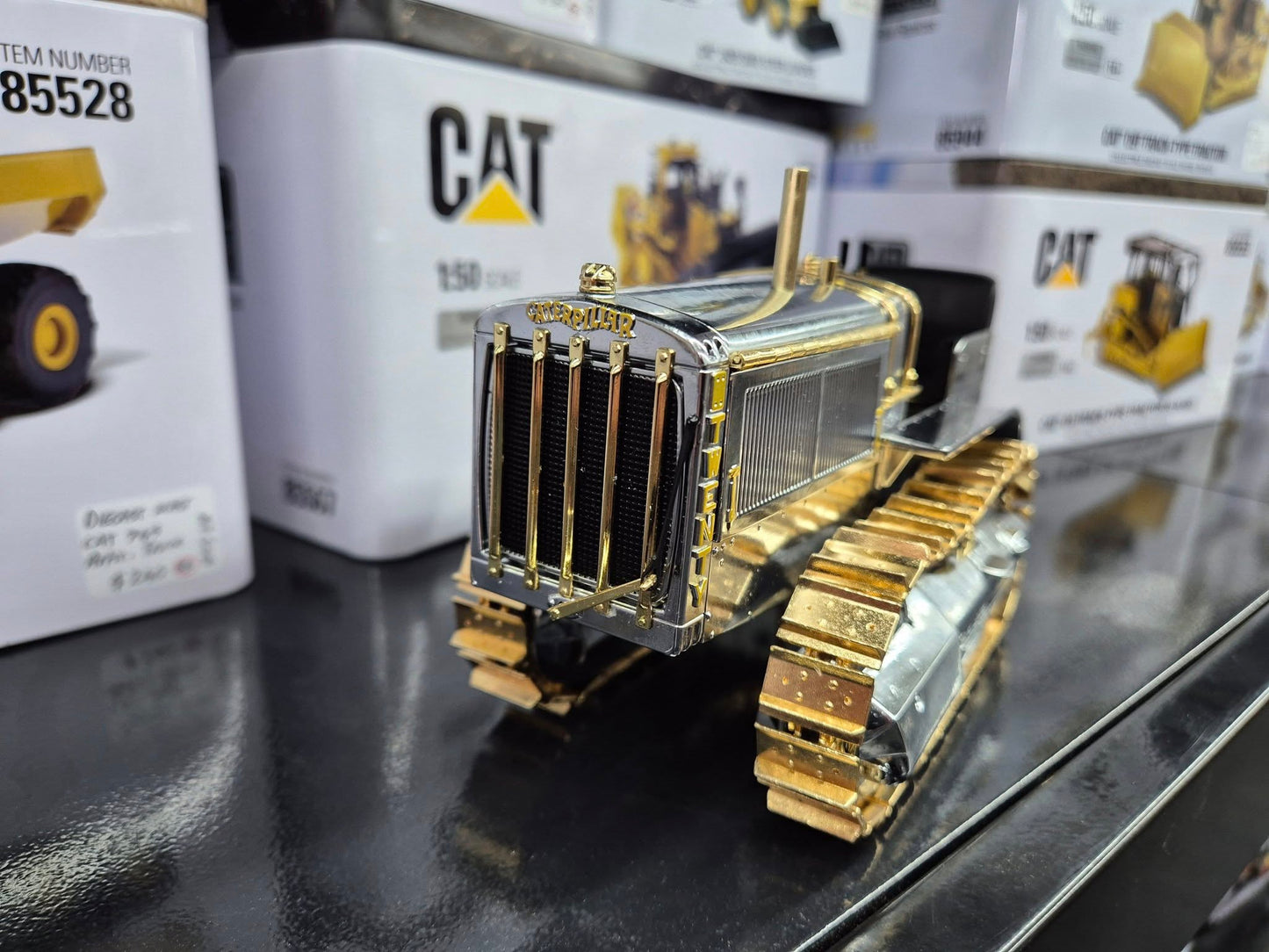 1/16 Cat Twenty Tractor 100th Anniversary Edition