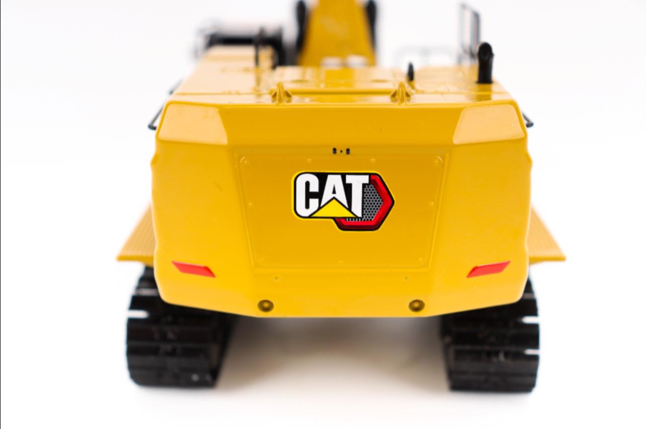1/50 Cat 374 Next Gen Hydraulic Excavator 85793