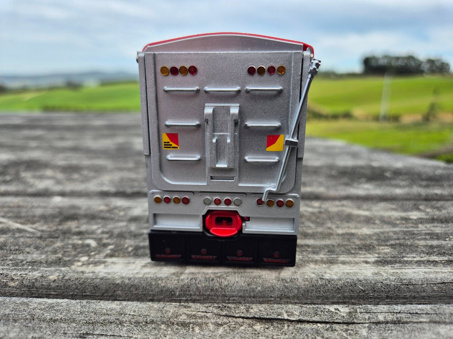 1/50 Sloanebuilt Tipper TOA - Red