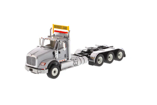1/50 International HX620 Tridem Grey 71011