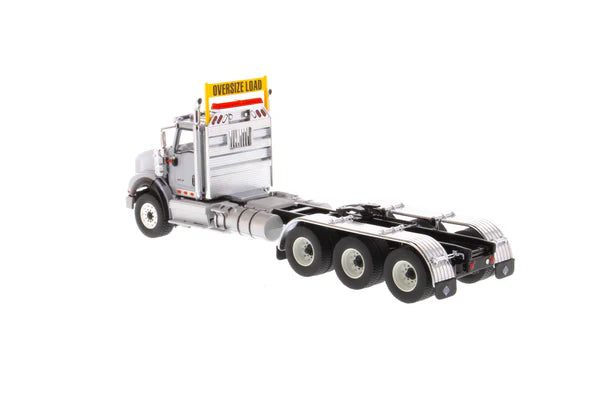 1/50 International HX620 Tridem Grey 71011