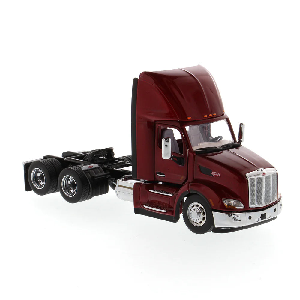 1/50 Peterbilt 579 Day Cab Tractor Red 71068