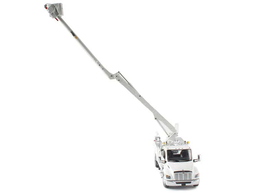 1/32 Peterbilt 536 with Altec AA55 A Crane White  71105
