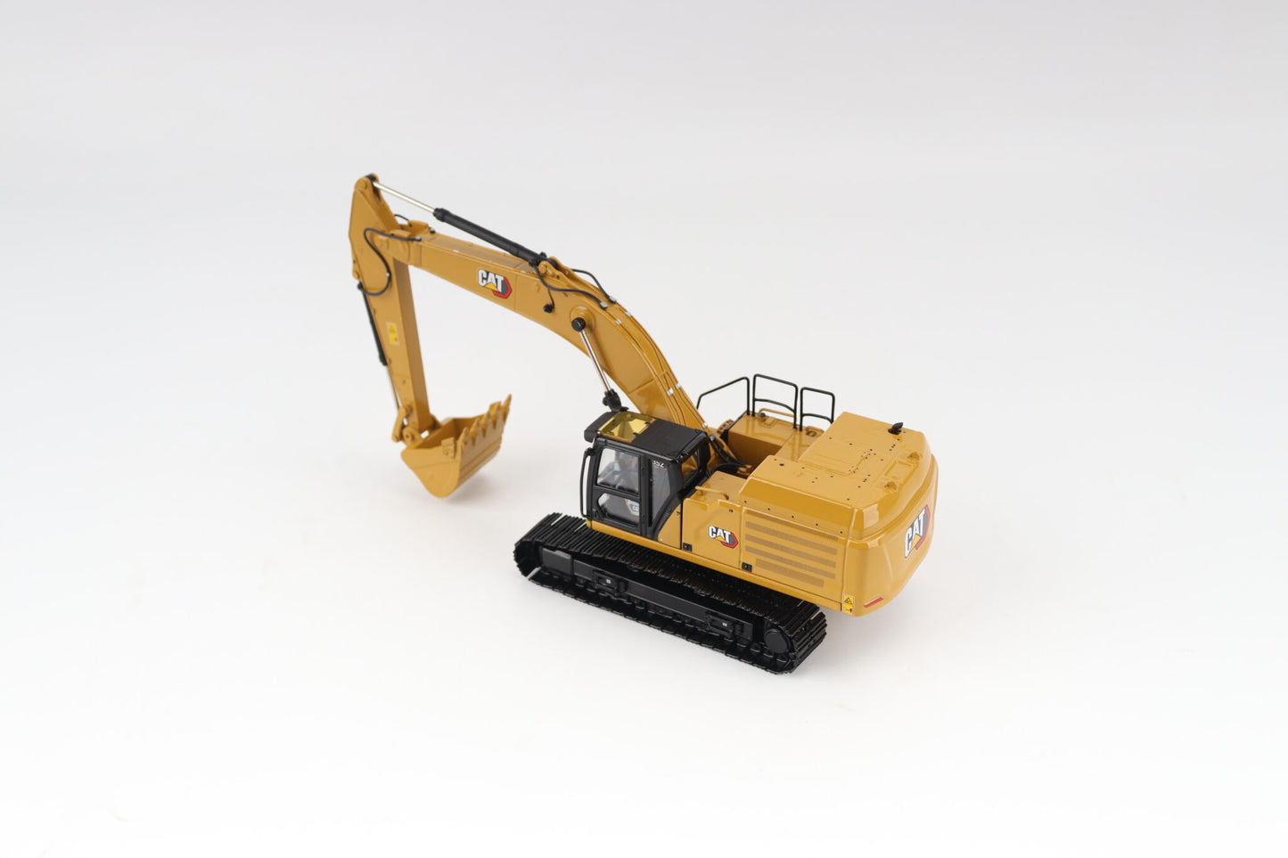 1/50 Cat 352 Next Gen Excavator High Line Series