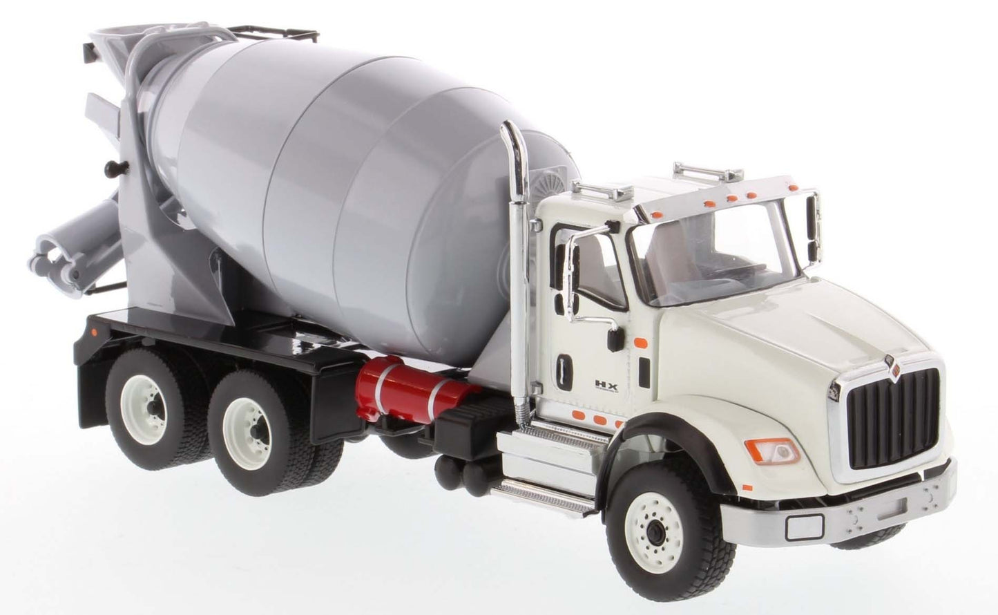 1/50 International HX615 White Concrete Mixer 71014