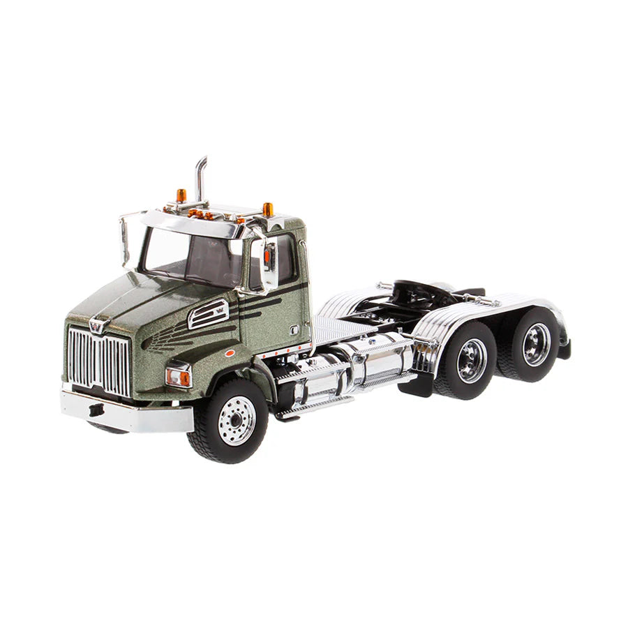 1/50 Western Star 4700 SF Tandem Green 71038