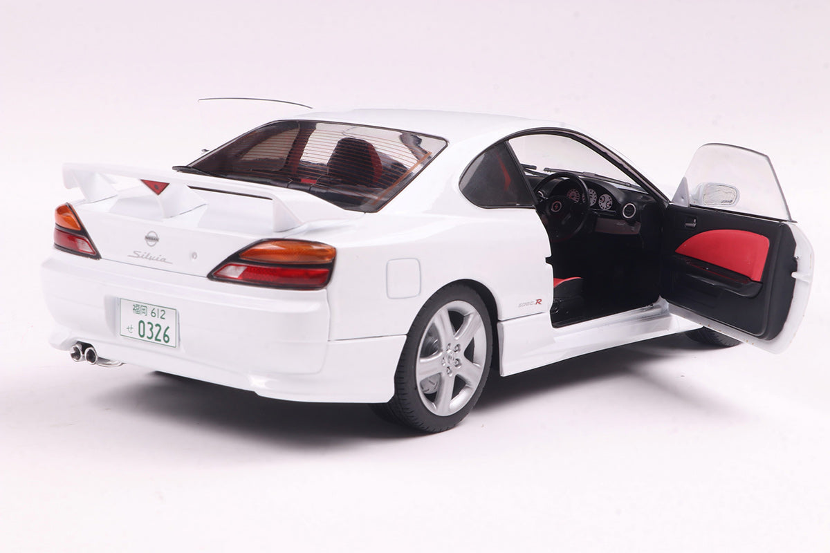 1/18 Nissan Silvia S15 Spec-R Aero 1999 Aspen White