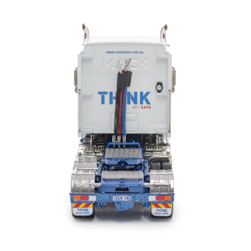 1/50 Mack Super Liner Late Edition Centurion