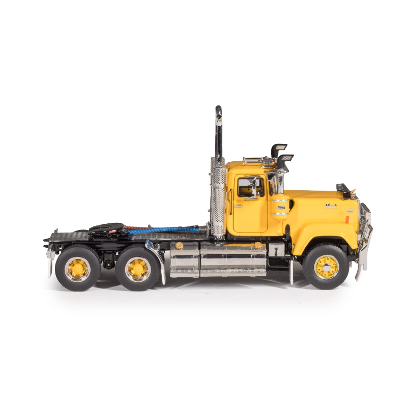 Yellow/Black Mack Day Cab Series 1  Z01683
