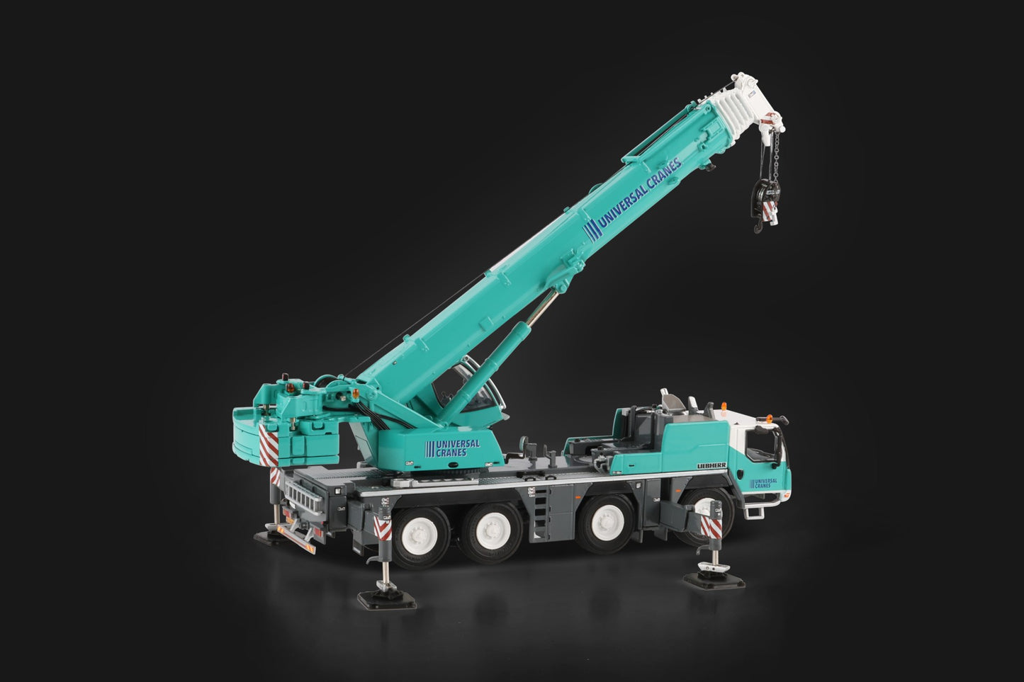 1/50 Universal Cranes LTM1090 51-2193