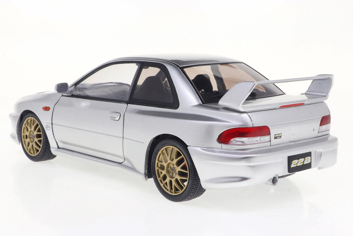 1/18 Subaru Impreza 22b 1998 Silver