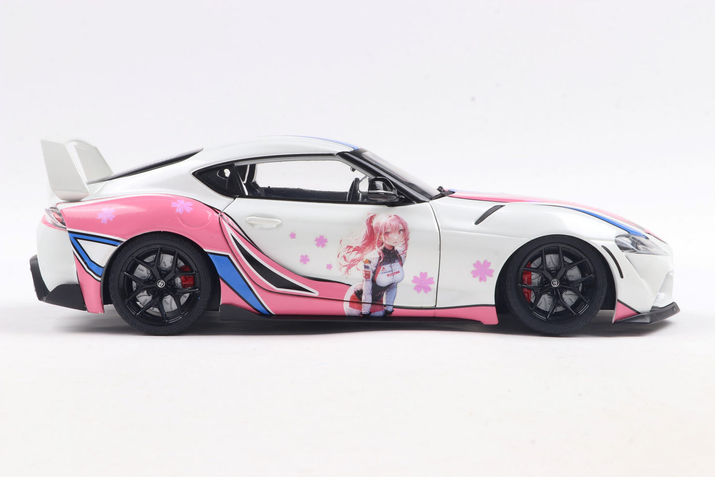 1/18 Toyota GR Supra 2024 Itasha Whiyte Solido Work
