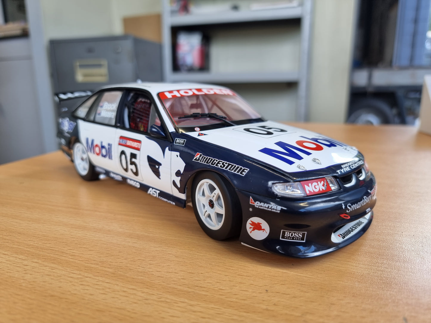 1/18 Holden VR Commodore 1996 Bathurst 1000