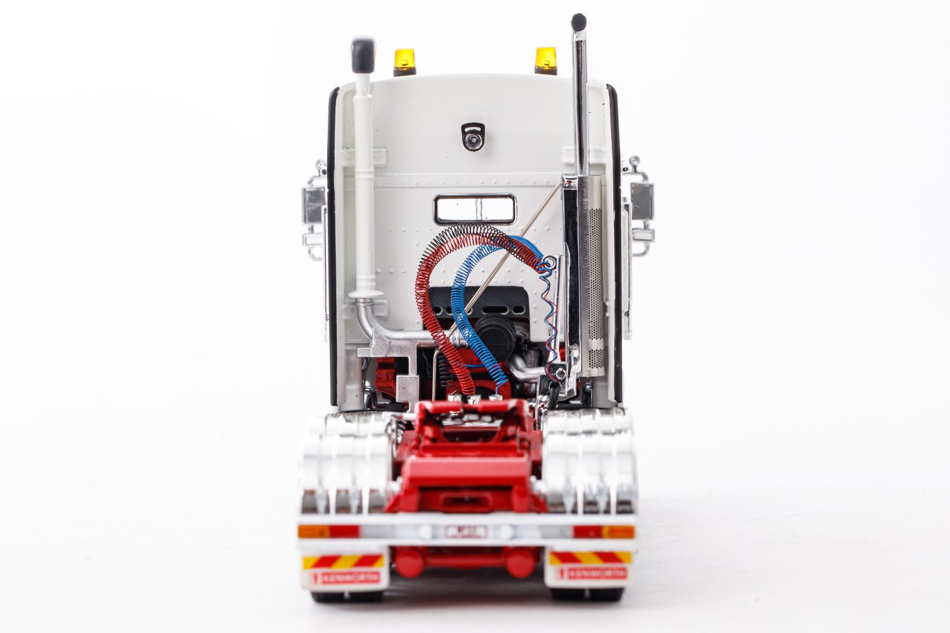 1/50 Kenworth K200 2.3 White Red Z01424