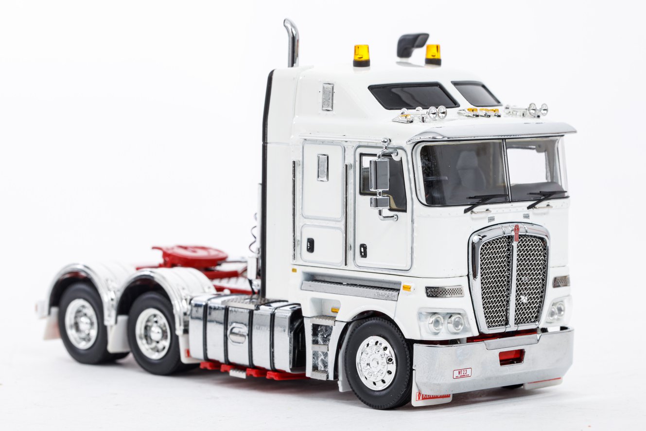1/50 Kenworth K200 2.3 White Red Z01424