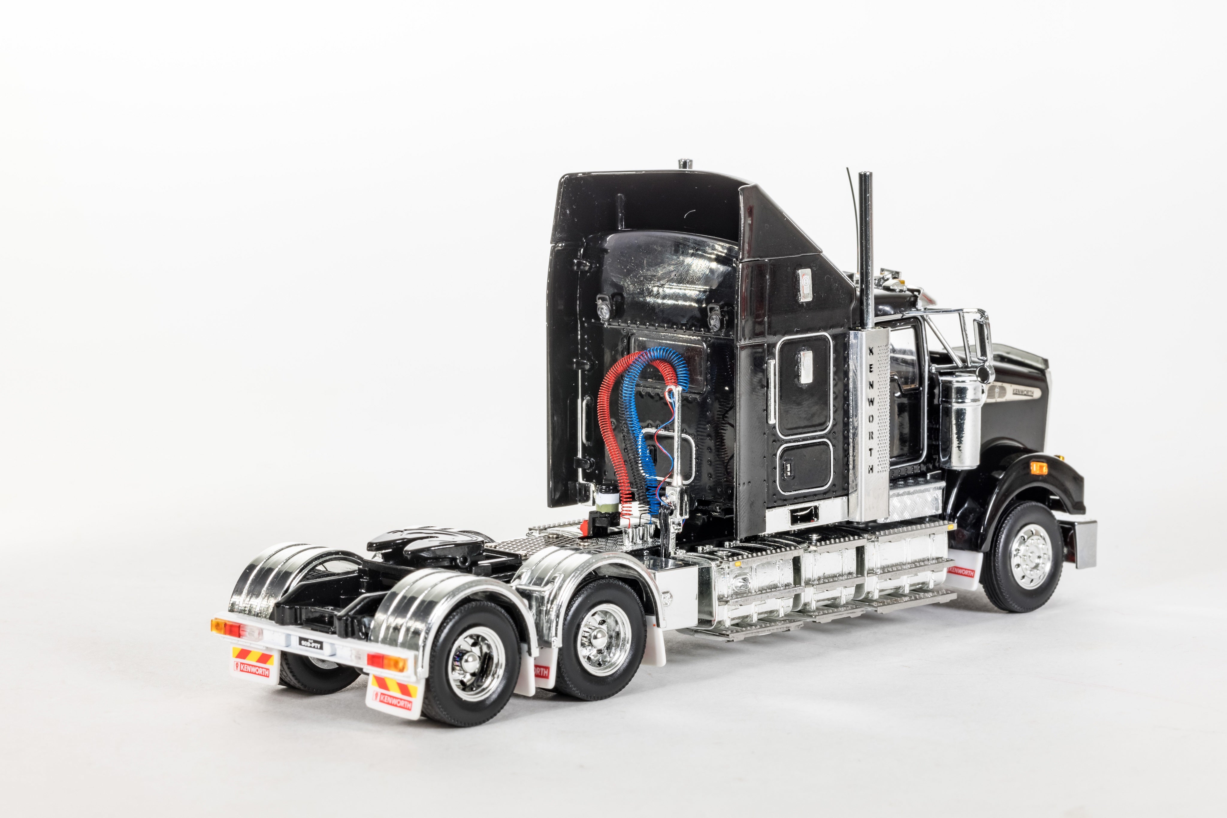 1/50 Kenworth T909 Black with party hat – dazasdiecast